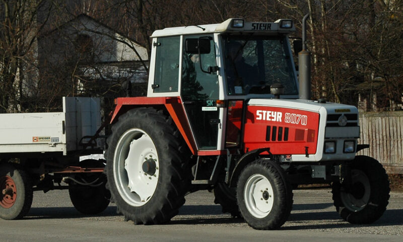F – Steyr 8070